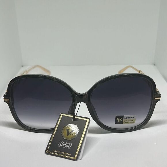 VG Chain Sunglasses - Picture 2 of 3